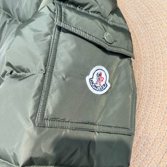 Moncler Olive Green Down Jacket – Authentic, Great Condition - Picture 11 of 11